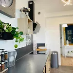 Yucca, Avec Garage Prive Et Balcon Апартаменты *
