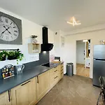 Yucca, Avec Garage Prive Et Balcon *