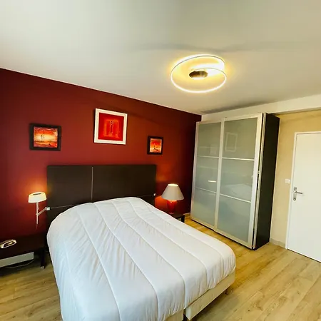 Apartment Yucca, Avec Garage Prive Et Balcon