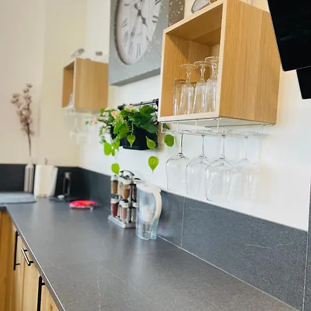 Yucca, Avec Garage Prive Et Balcon Apartmán *