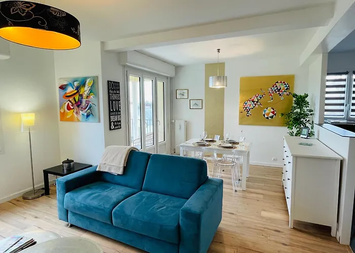 Yucca, Avec Garage Privé Et Balcon Appartamento