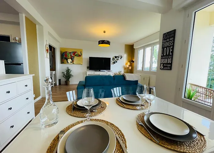 Yucca, Avec Garage Privé Et Balcon Caen